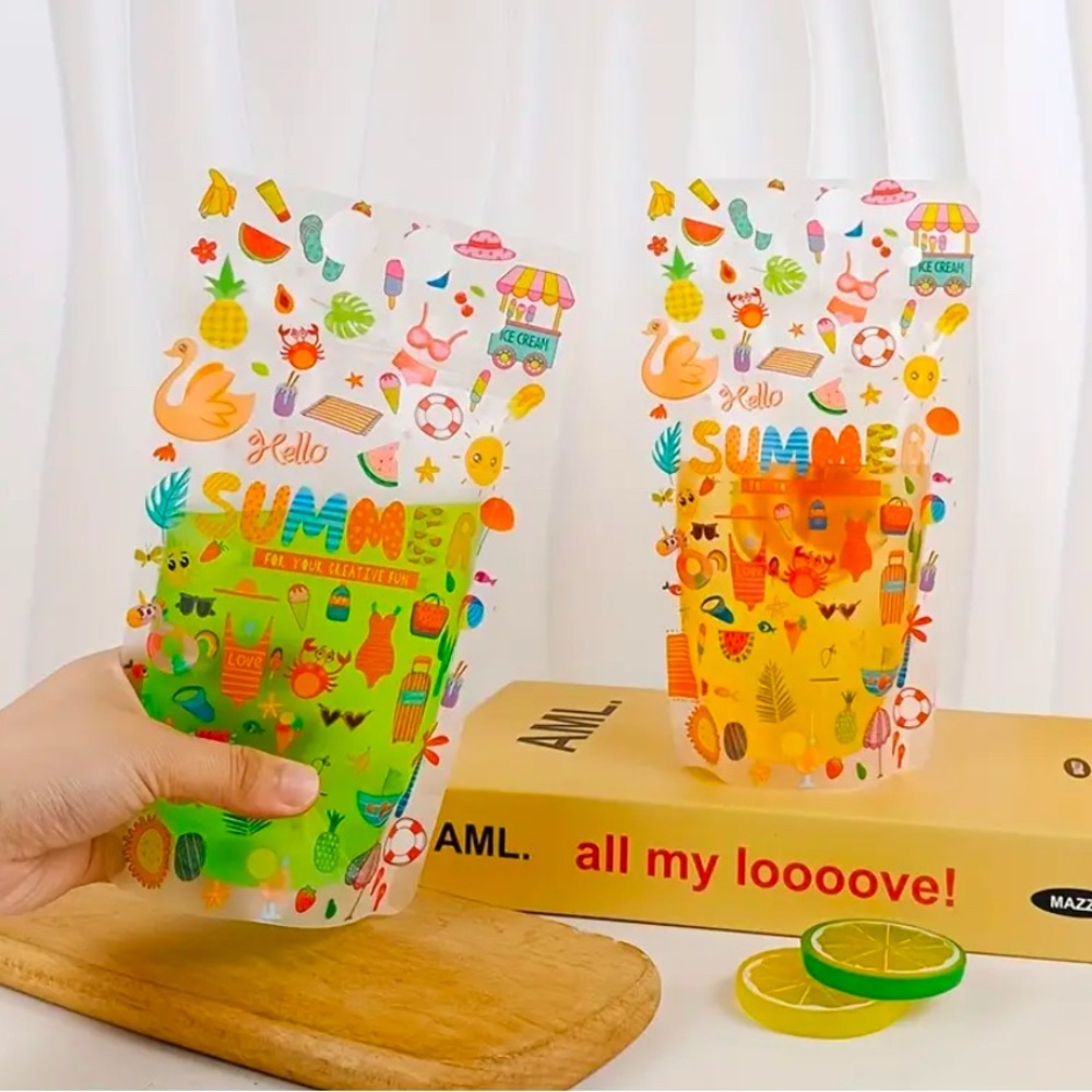 25 Disposable Plastic Beverage Pouches with Zipper Seal & Straws - Picture 3 of 6